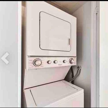 Beautiful Unit In Heart Of Downtown Toronto Apartment Екстериор снимка