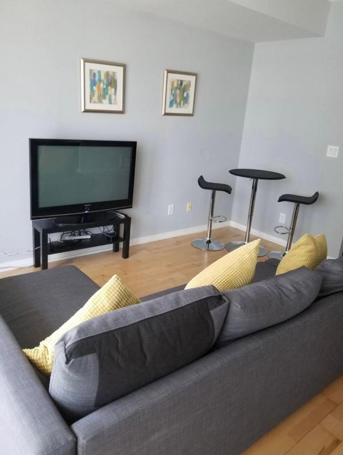 Beautiful Unit In Heart Of Downtown Toronto Apartment Екстериор снимка